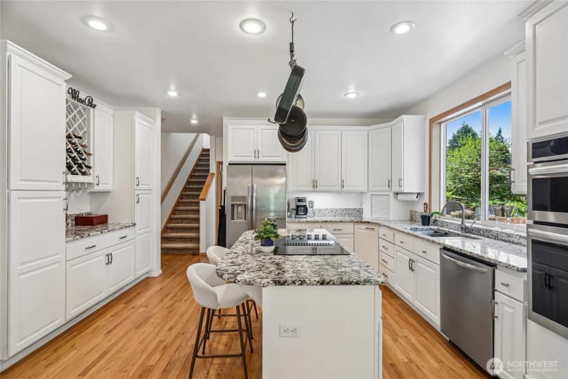 Property photo for 2331 Olympia Avenue Ne, Renton photo 11