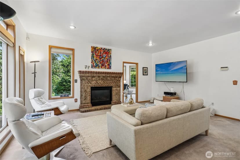 Property photo for 2331 Olympia Avenue Ne, Renton photo 8