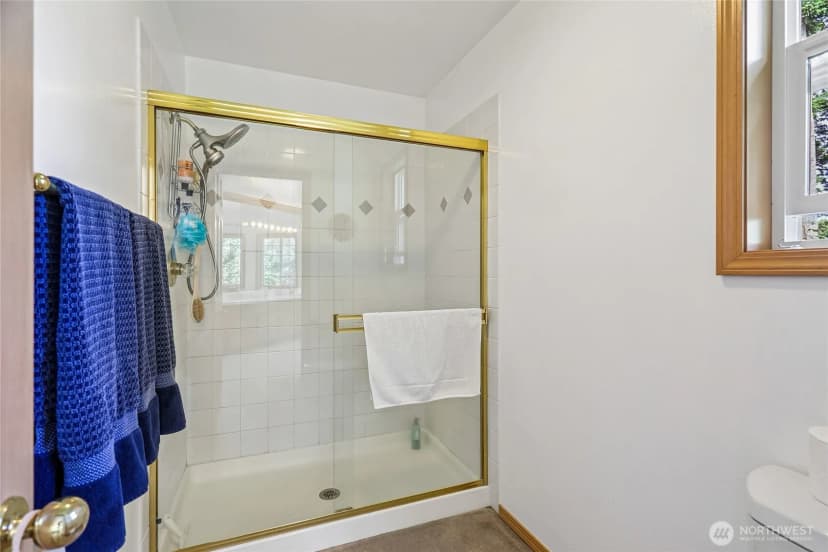 Property photo for 2331 Olympia Avenue Ne, Renton photo 23