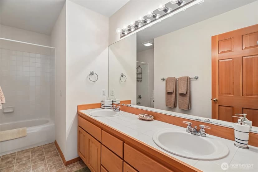 Property photo for 2331 Olympia Avenue Ne, Renton photo 25