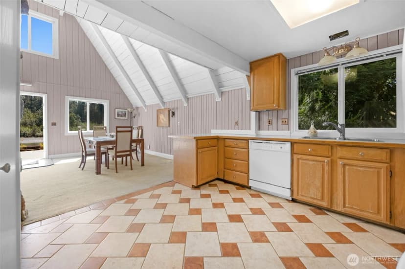 Property photo for 1010 Dyer Road, Sultan photo 13