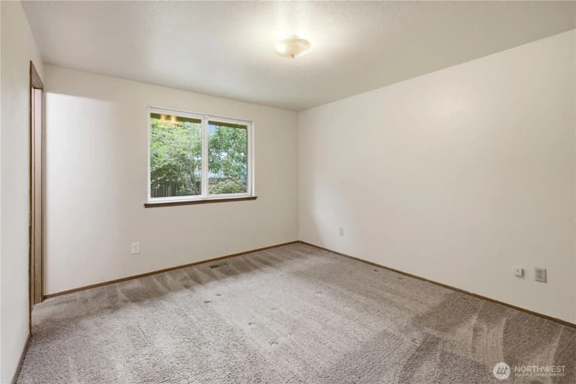 Property photo for 35311 19th Avenue Sw, Federal Way photo 18