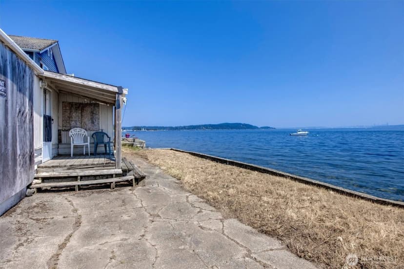 Property photo for 1239 Colchester Drive E, Port Orchard photo 6