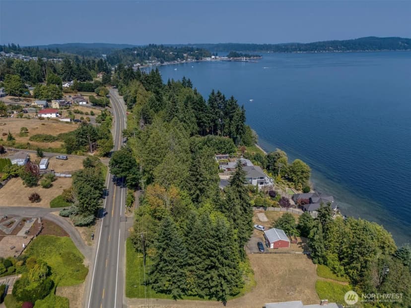 Property photo for 1239 Colchester Drive E, Port Orchard photo 26