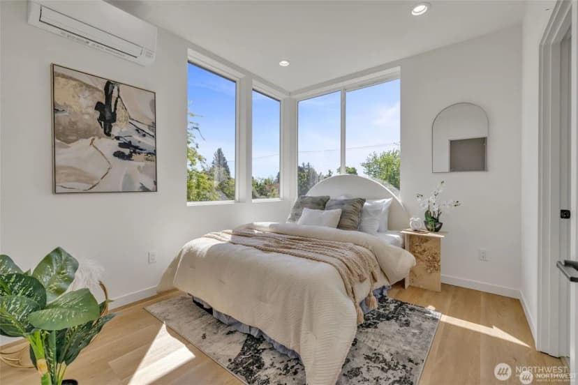 Property photo for 4404 S Othello Street #c, Seattle photo 9