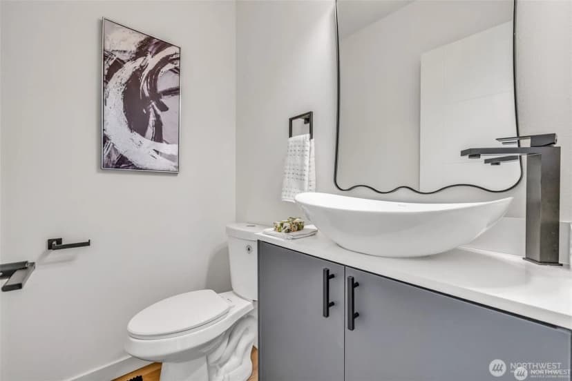 Property photo for 4404 S Othello Street #c, Seattle photo 6