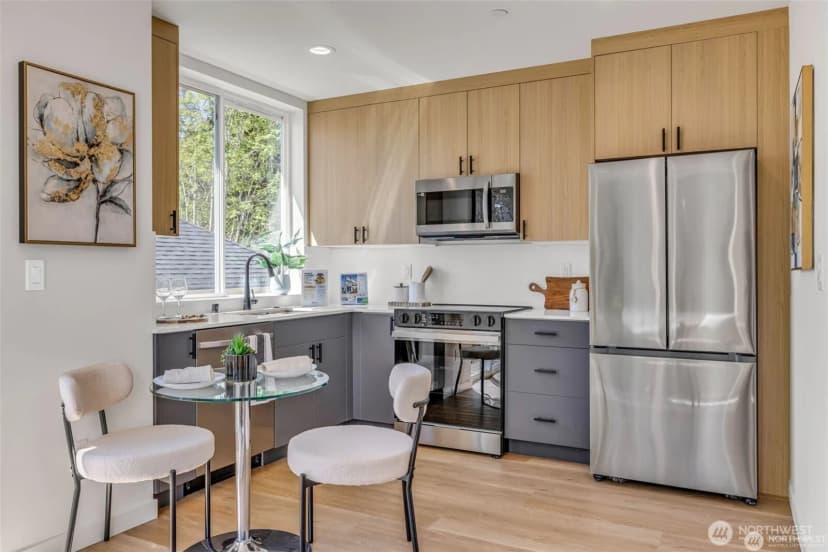 Property photo for 4404 S Othello Street #c, Seattle photo 10