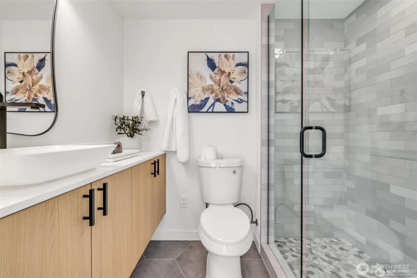 Property photo for 4404 S Othello Street #c, Seattle photo 15