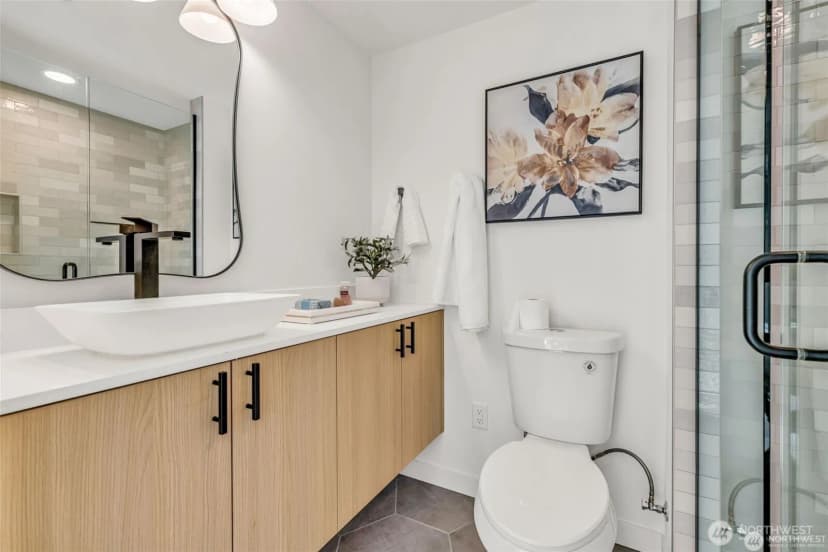 Property photo for 4404 S Othello Street #c, Seattle photo 13