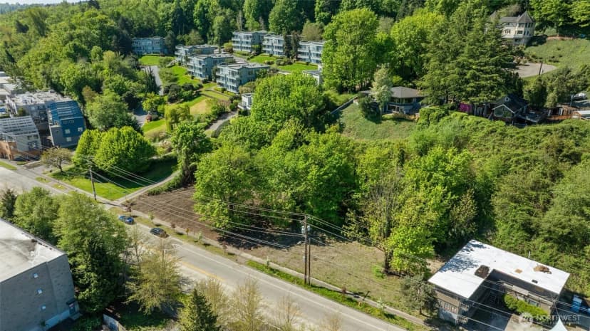 Property photo for 23 Xx Harbor Avenue Sw, Seattle photo 20
