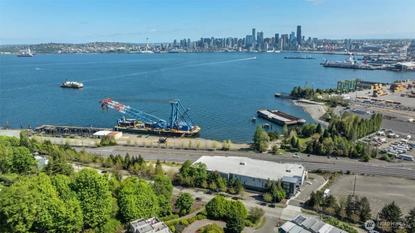 Property photo for 23 Xx Harbor Avenue Sw, Seattle