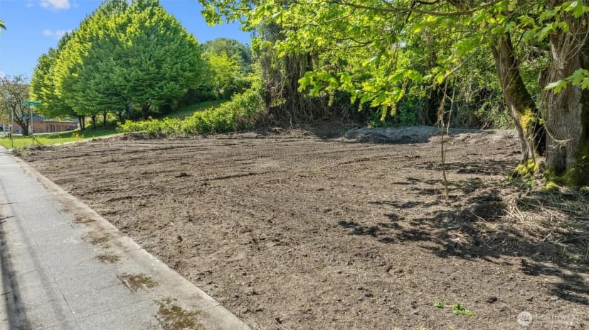 Property photo for 23 Xx Harbor Avenue Sw, Seattle photo 14