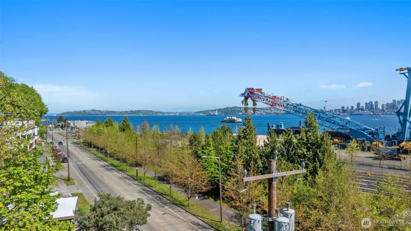 Property photo for 23 Xx Harbor Avenue Sw, Seattle photo 7