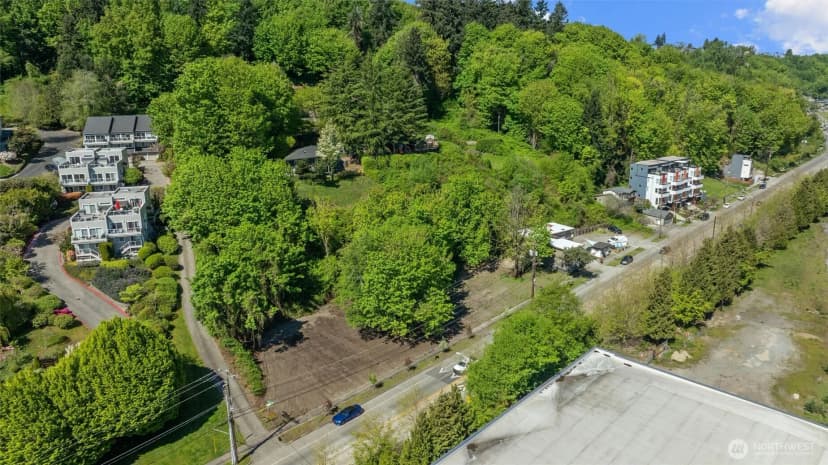 Property photo for 23 Xx Harbor Avenue Sw, Seattle photo 18