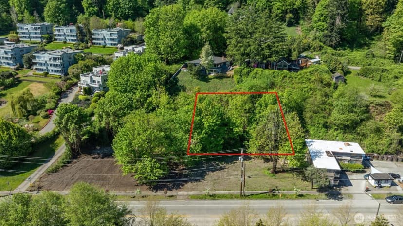 Property photo for 23 Xx Harbor Avenue Sw, Seattle photo 25