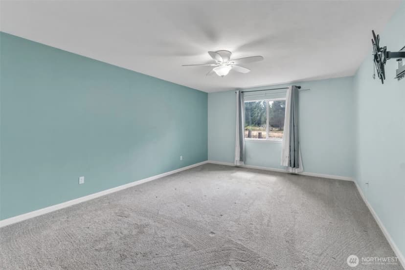Property photo for 13915 Tomcat Lane Se, Yelm photo 14