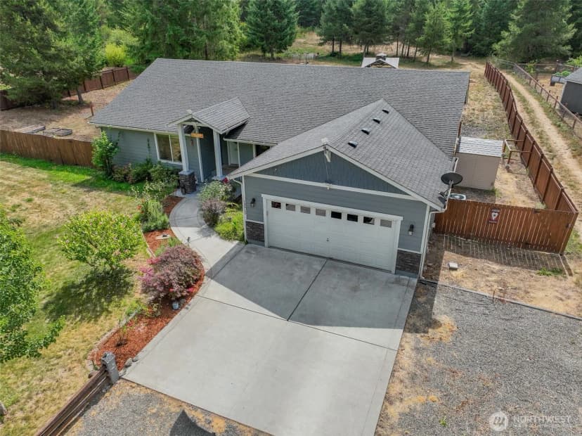 Property photo for 13915 Tomcat Lane Se, Yelm