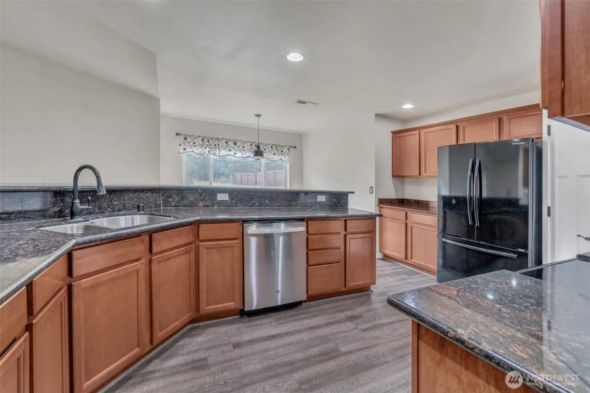 Property photo for 13915 Tomcat Lane Se, Yelm photo 8