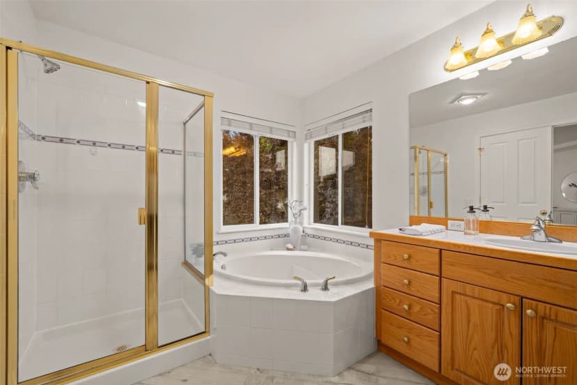 Property photo for 17617 31st Drive Se, Bothell photo 23