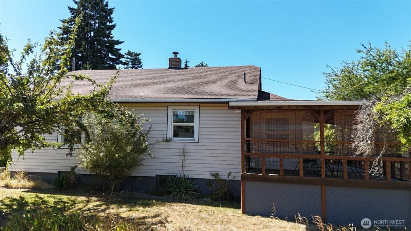 Property photo for 215 W Motor Avenue, Port Angeles photo 36
