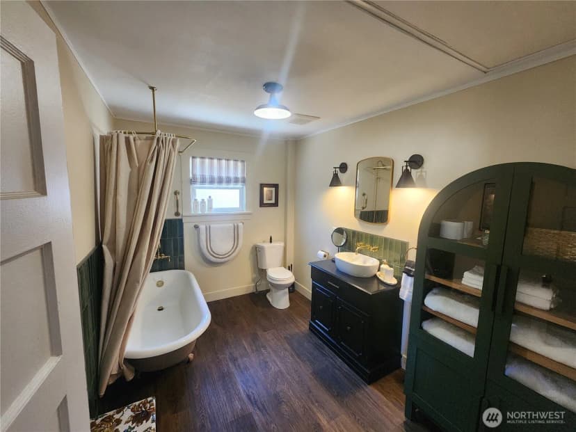 Property photo for 215 W Motor Avenue, Port Angeles photo 13