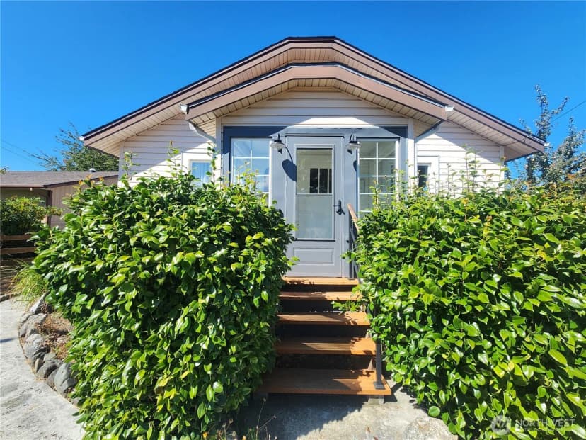 Property photo for 215 W Motor Avenue, Port Angeles photo 6
