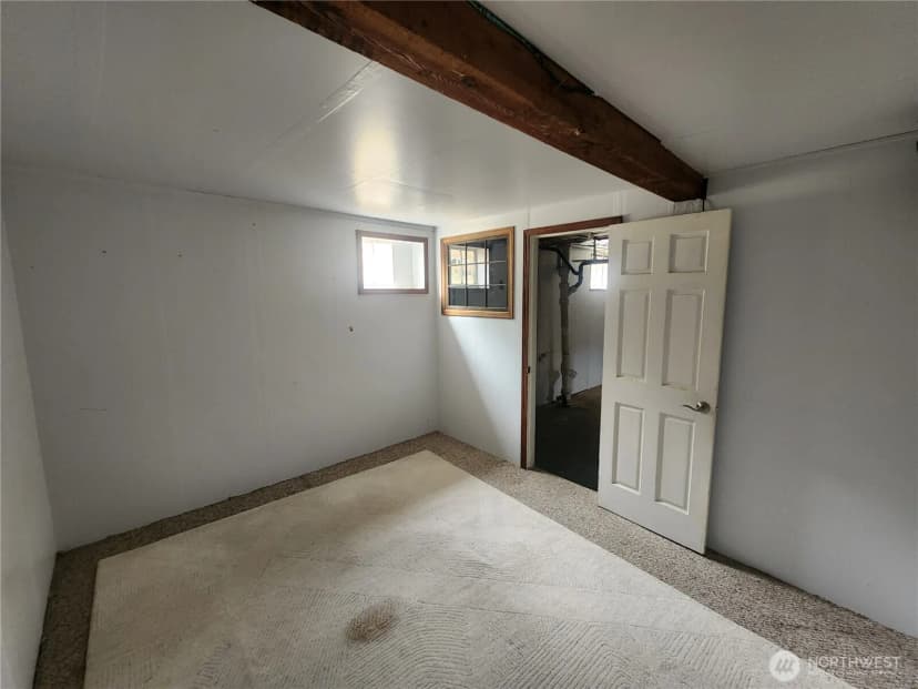 Property photo for 215 W Motor Avenue, Port Angeles photo 31