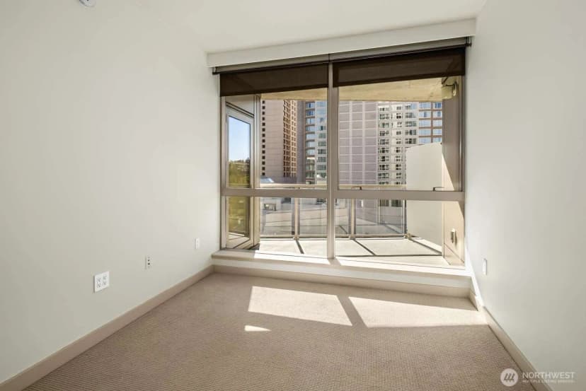 Property photo for 10610 Ne 9th Place #903, Bellevue photo 10