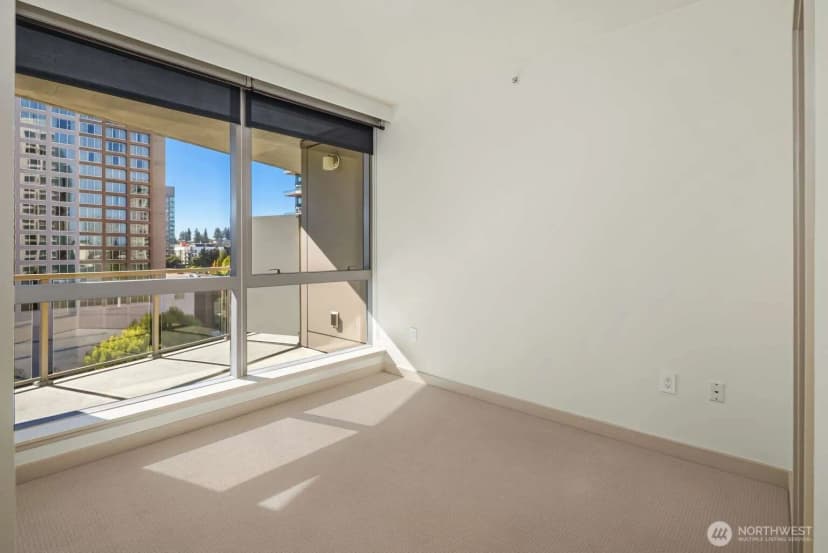 Property photo for 10610 Ne 9th Place #903, Bellevue photo 11