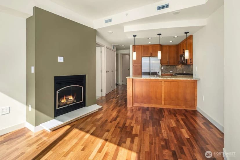 Property photo for 10610 Ne 9th Place #903, Bellevue photo 6
