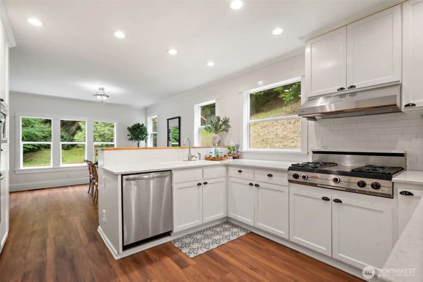 Property photo for 7879 Fletcher Bay Rd. Ne, Bainbridge Island photo 19