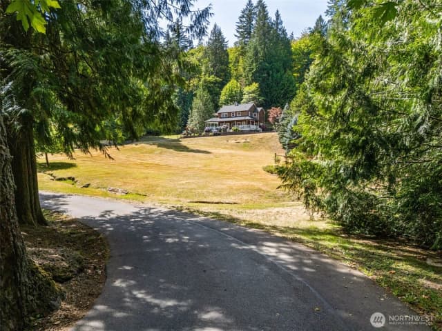 Property photo for 7879 Fletcher Bay Rd. Ne, Bainbridge Island photo 2