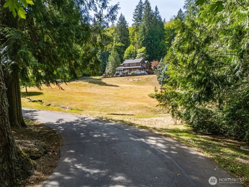 Property photo for 7879 Fletcher Bay Rd. Ne, Bainbridge Island photo 2
