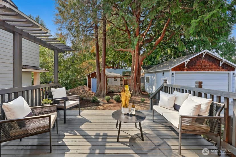 Property photo for 9207 47th Avenue Sw, Seattle photo 15