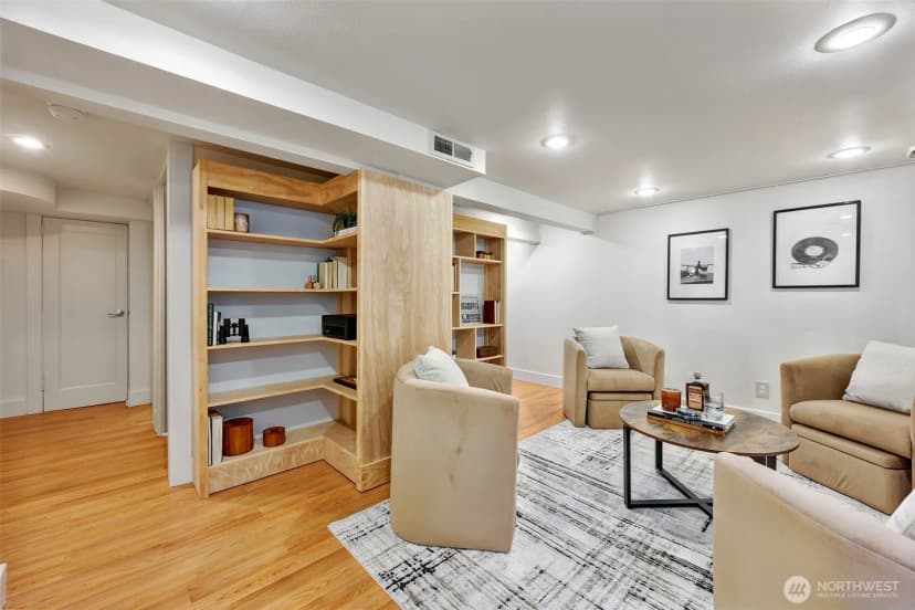 Property photo for 9207 47th Avenue Sw, Seattle photo 26