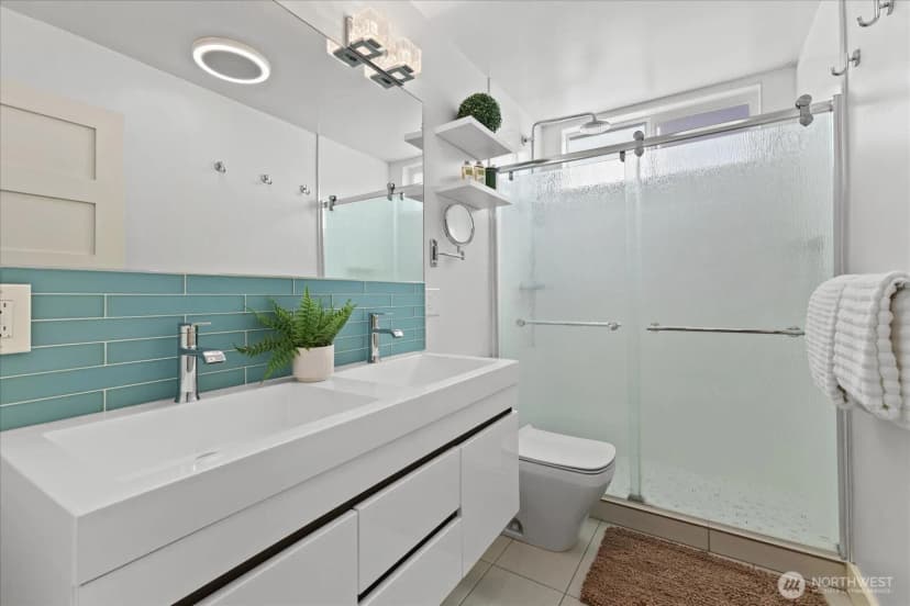 Property photo for 2752 Ne 103rd Street, Seattle photo 20