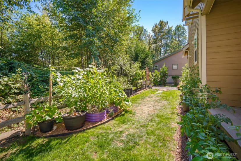 Property photo for 2094 Calico Loop, Ferndale photo 33