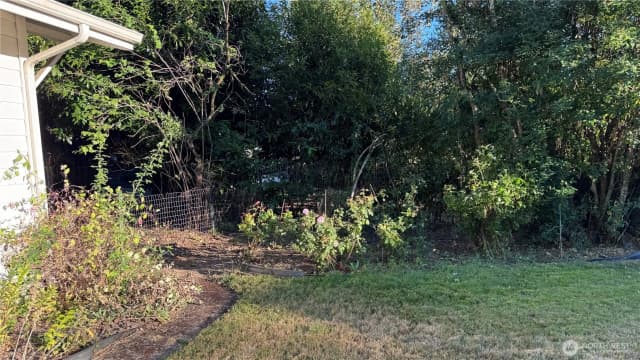 Property photo for 2422 Kulshan Street, Bellingham photo 4
