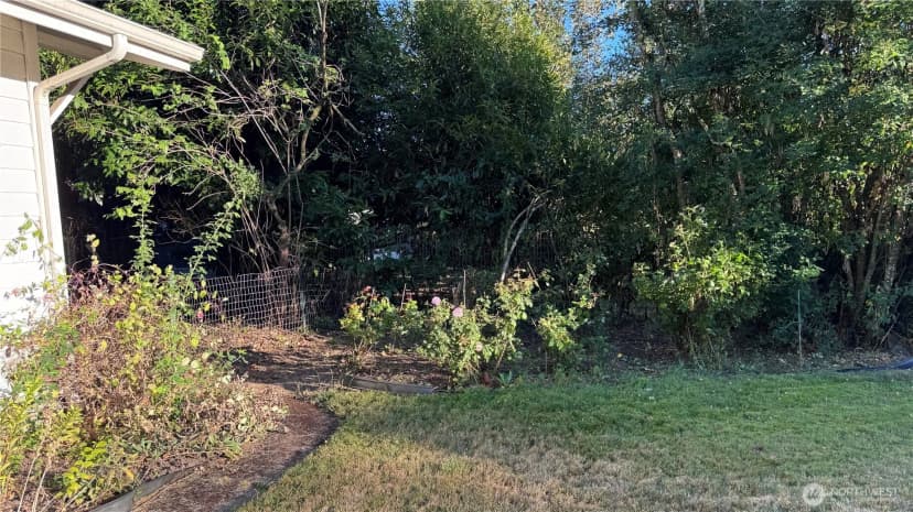 Property photo for 2422 Kulshan Street, Bellingham photo 4