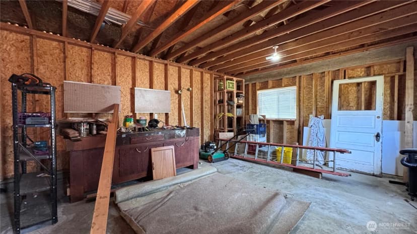 Property photo for 2422 Kulshan Street, Bellingham photo 12