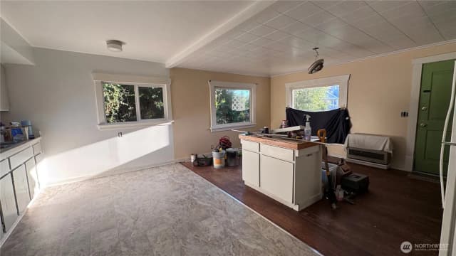 Property photo for 2422 Kulshan Street, Bellingham photo 5
