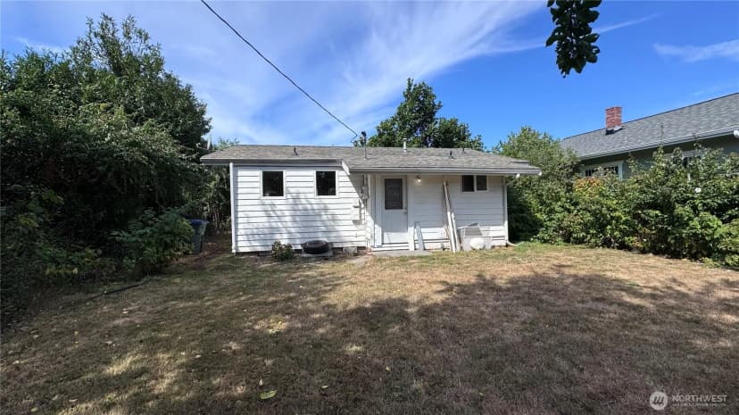 Property photo for 2422 Kulshan Street, Bellingham photo 9