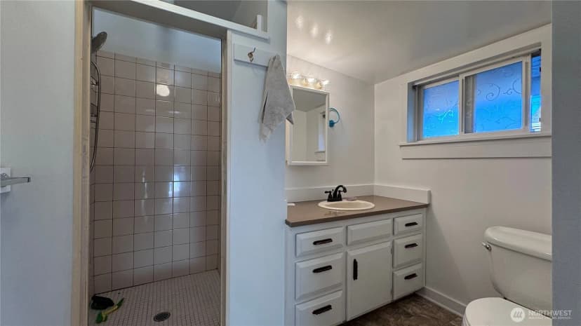 Property photo for 2422 Kulshan Street, Bellingham photo 6