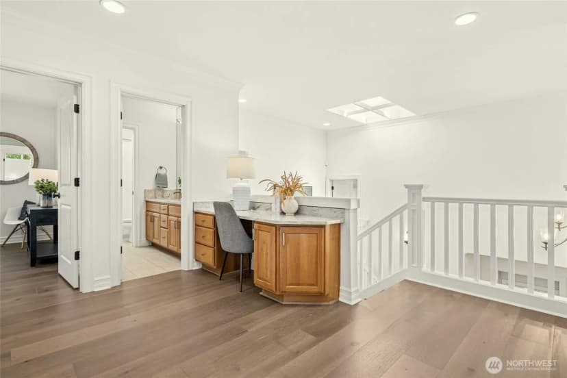 Property photo for 16048 Se 45th Place, Bellevue photo 28