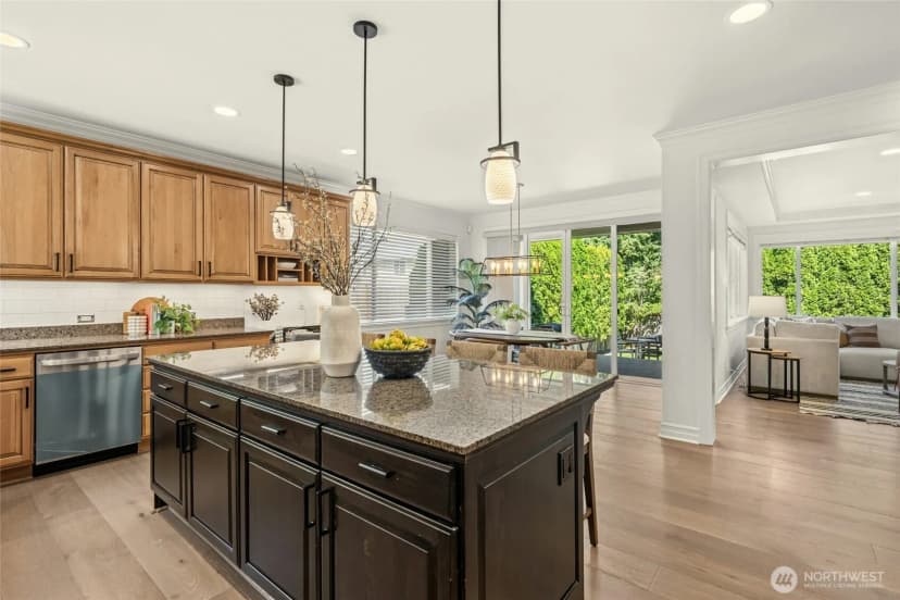 Property photo for 16048 Se 45th Place, Bellevue photo 14