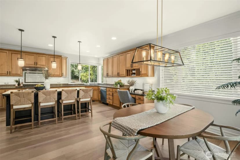 Property photo for 16048 Se 45th Place, Bellevue photo 16