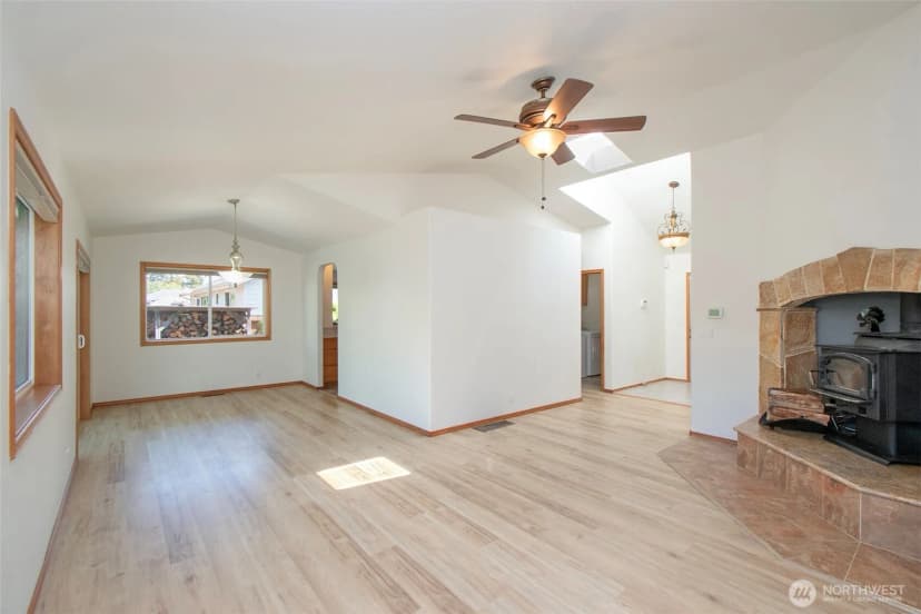 Property photo for 716 S N Street, Port Angeles photo 8