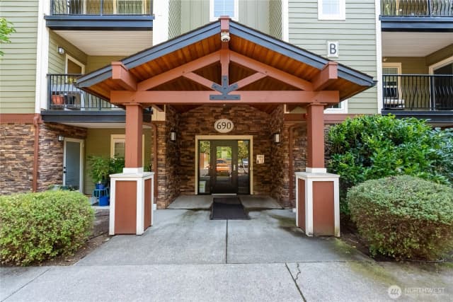 Property photo for 690 32nd Street #b107, Bellingham photo 3