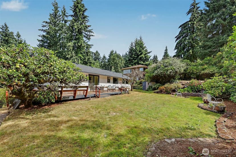 Property photo for 7017 Ne 55th Place, Kenmore photo 29