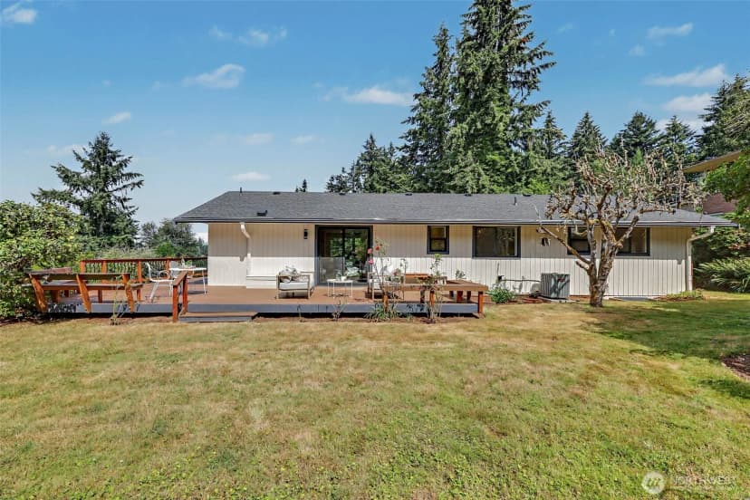 Property photo for 7017 Ne 55th Place, Kenmore photo 25